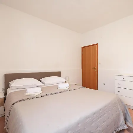 Villa Nada For 10 People With Pool & Integrated Whirlpool Galovac  Exterior photo