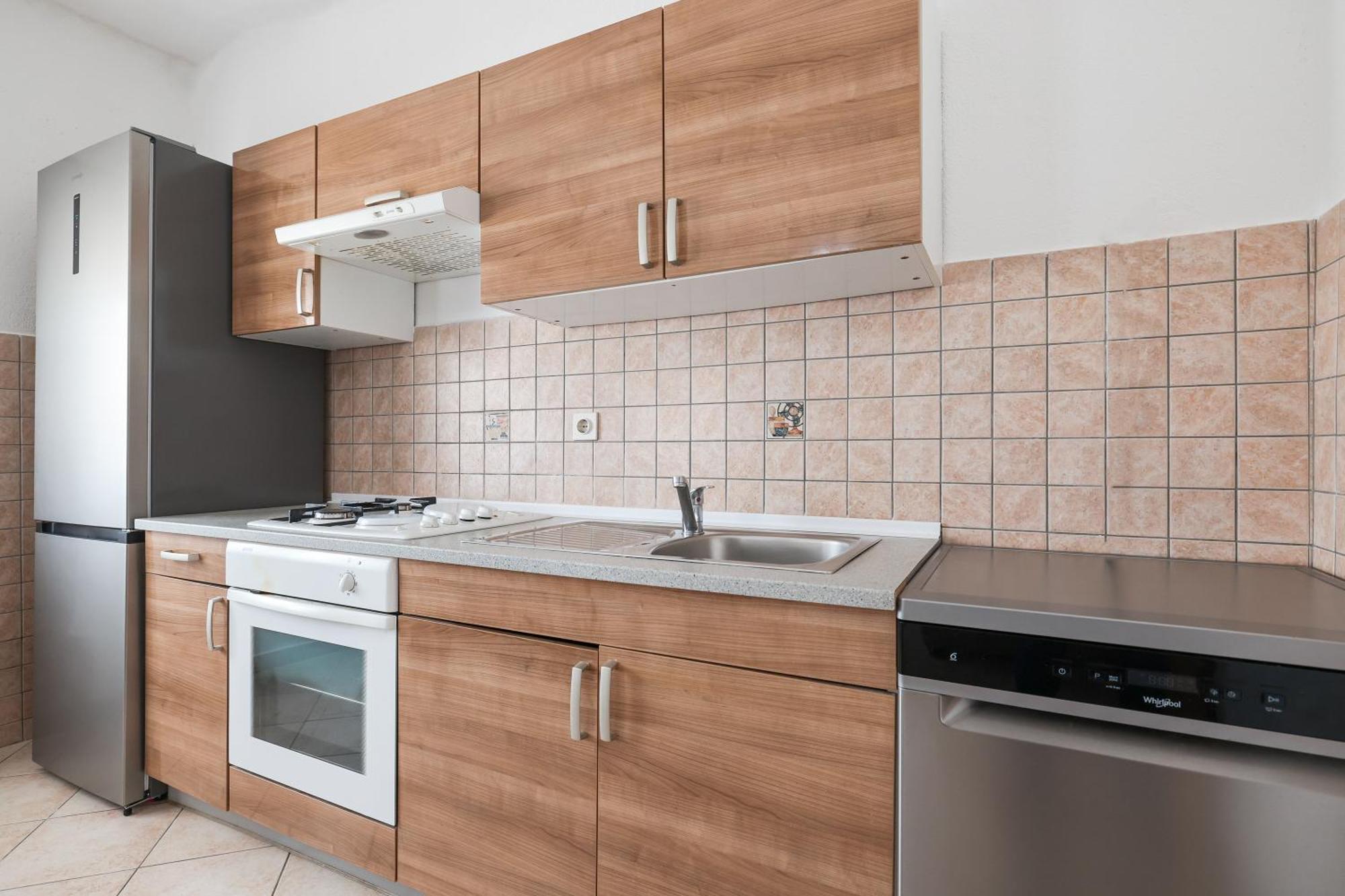 Nada For 10 People With Pool & Integrated Whirlpool Villa
